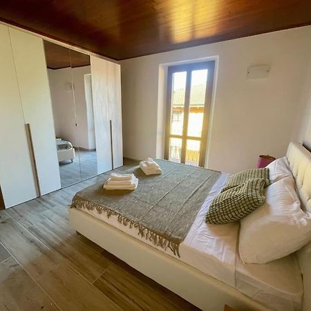 Appartamento Sul Lago - Meina Bagian luar foto